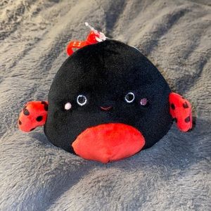 🧸Squishmallow “Trudy” ladybug 3.5” clip BNWT